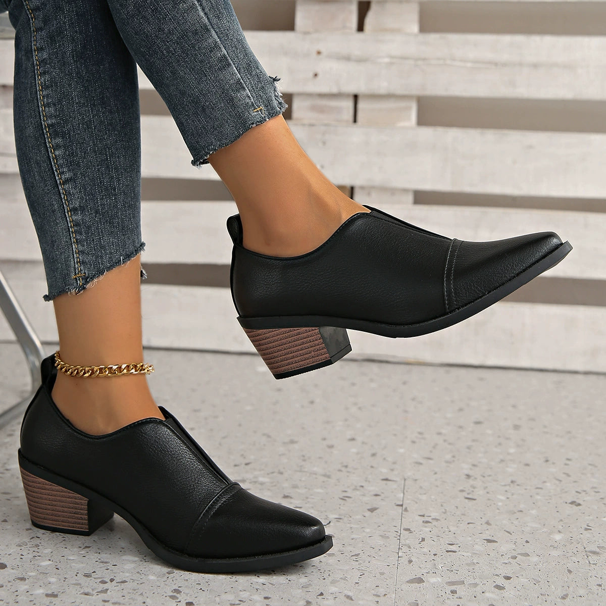 Damen Slipper-Schuhe mit Niedrigem Blockabsatz und Nahtdetail-Footwear for women-Alpenkind