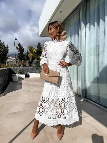 Damen Spitzen-Midikleid mit langen Ärmeln und hohem Kragen-Midi Dress-Alpenkind