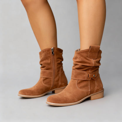 Damen-Stiefel aus Wildleder mit gerafftem Schaft-Footwear for women-Alpenkind