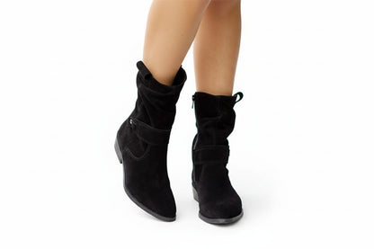 Damen Stiefel mit mittlerer Schafthöhe, Riemendetail und seitlichem Reißverschluss-Footwear for women-Alpenkind