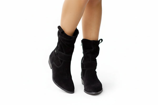 Damen Stiefel mit mittlerer Schafthöhe, Riemendetail und seitlichem Reißverschluss-Footwear for women-Alpenkind