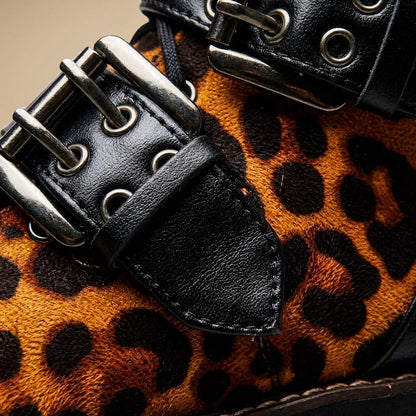 Damen-Stiefeletten mit Leopardenmuster und Schnallenriemen-Footwear for women-Alpenkind