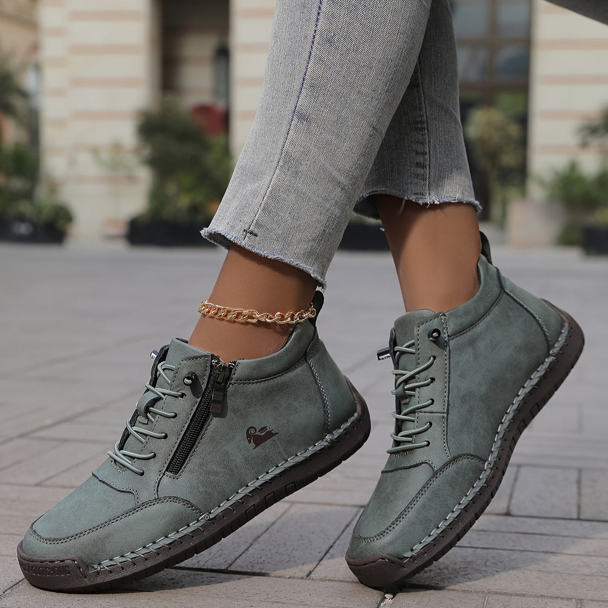 Damen-Stiefeletten mit seitlichem Reißverschluss und Schnürung-Footwear for women-Alpenkind