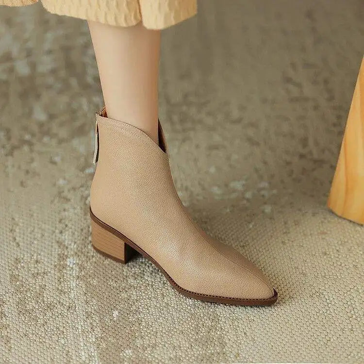 Damen-Stiefeletten mit spitzer Zehenpartie und Blockabsatz-Footwear for women-Alpenkind