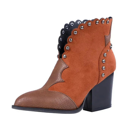 Damen-Stiefeletten mit spitzer Zehenpartie und gewelltem Rand-Footwear for women-Alpenkind