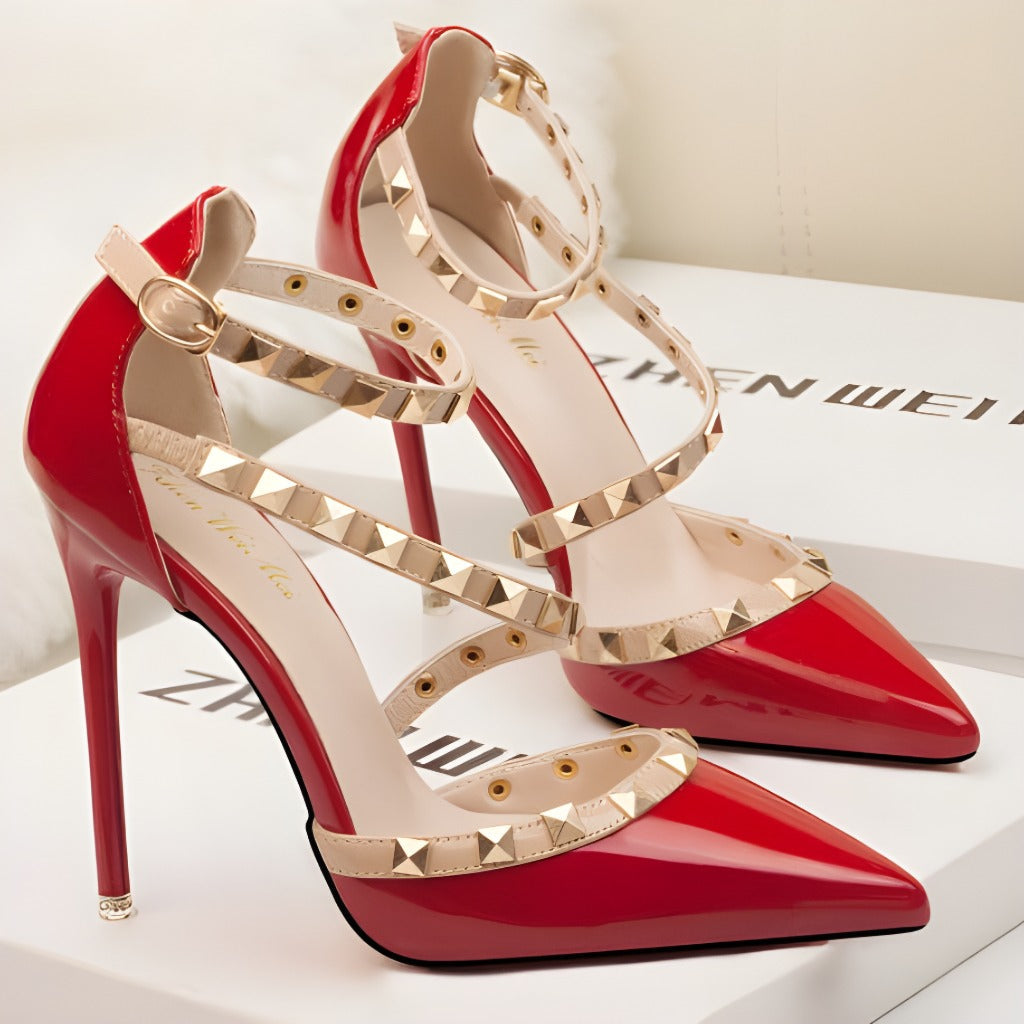 Damen-Stilettos mit spitzer Zehenpartie und Nieten-Footwear for women-Alpenkind