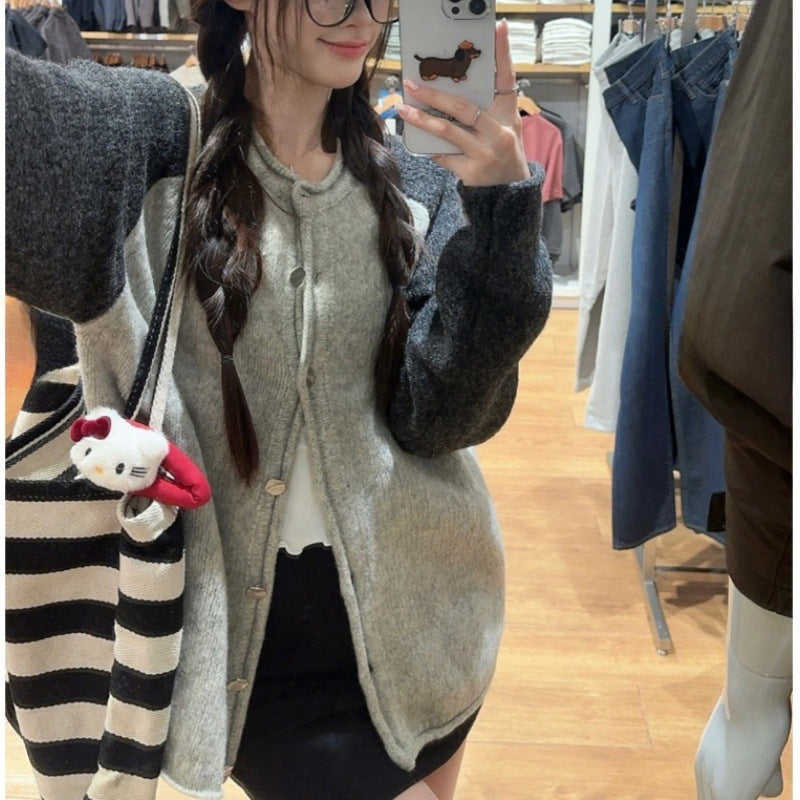 Damen Strickjacke mit Knopfleiste und kontrastierenden Ärmeln