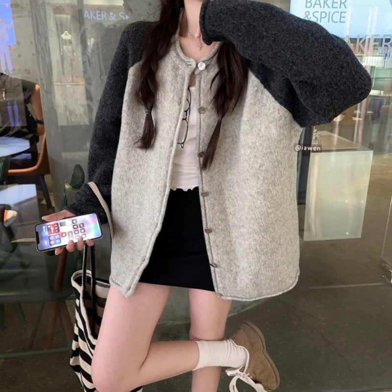 Damen Strickjacke mit Knopfleiste und kontrastierenden Ärmeln