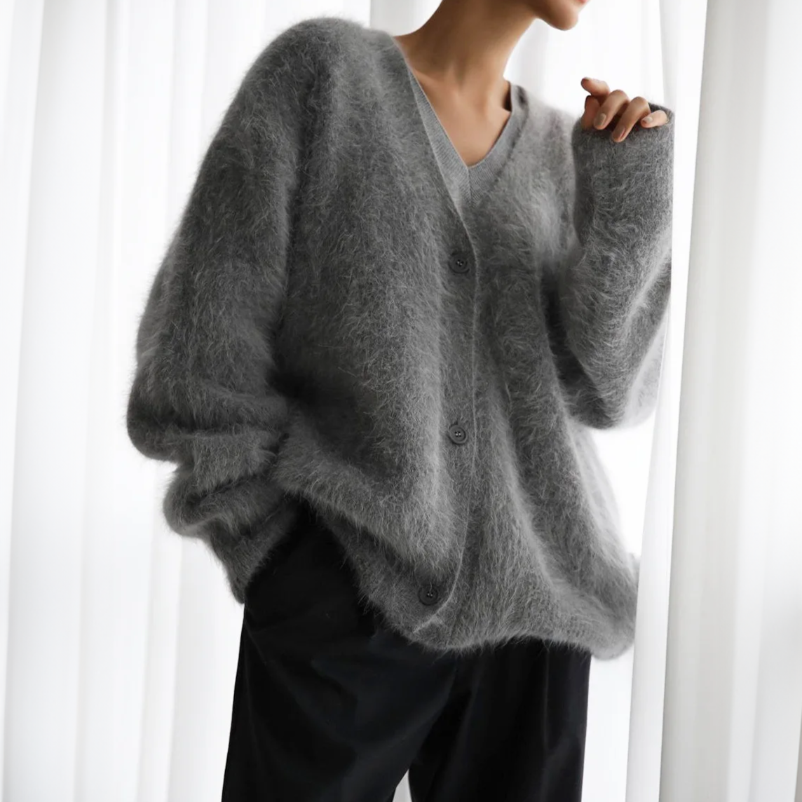 Damen Strickjacke mit V-Ausschnitt und Knopfleiste-Jacket for women-Alpenkind