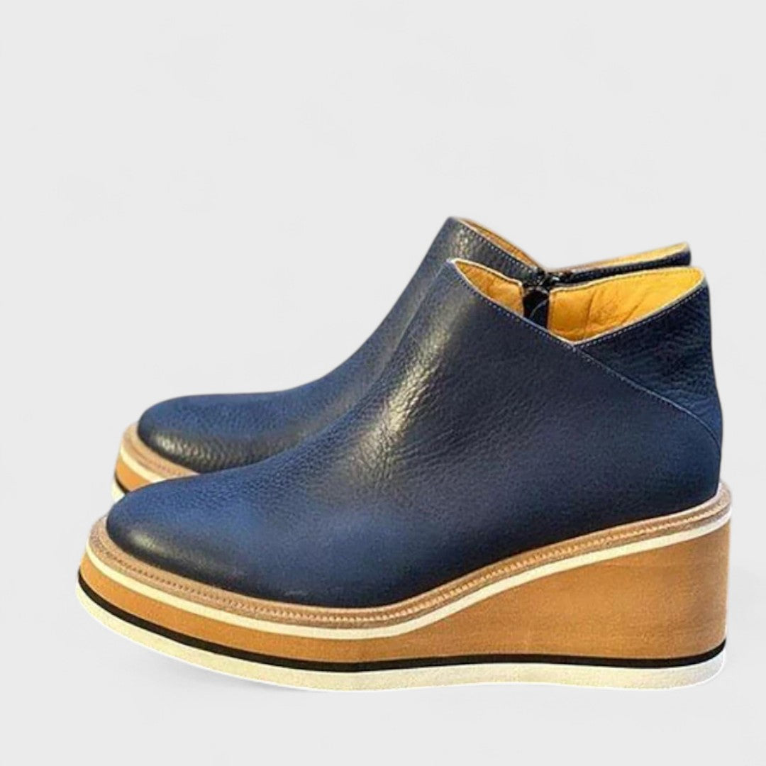 Damen-Wedges-Stiefeletten aus Wildlederimitat-Footwear for women-Alpenkind