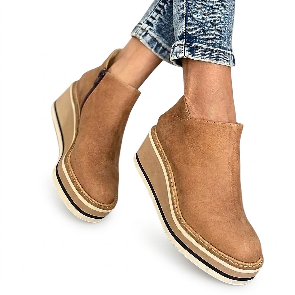 Damen-Wedges-Stiefeletten aus Wildlederimitat-Footwear for women-Alpenkind