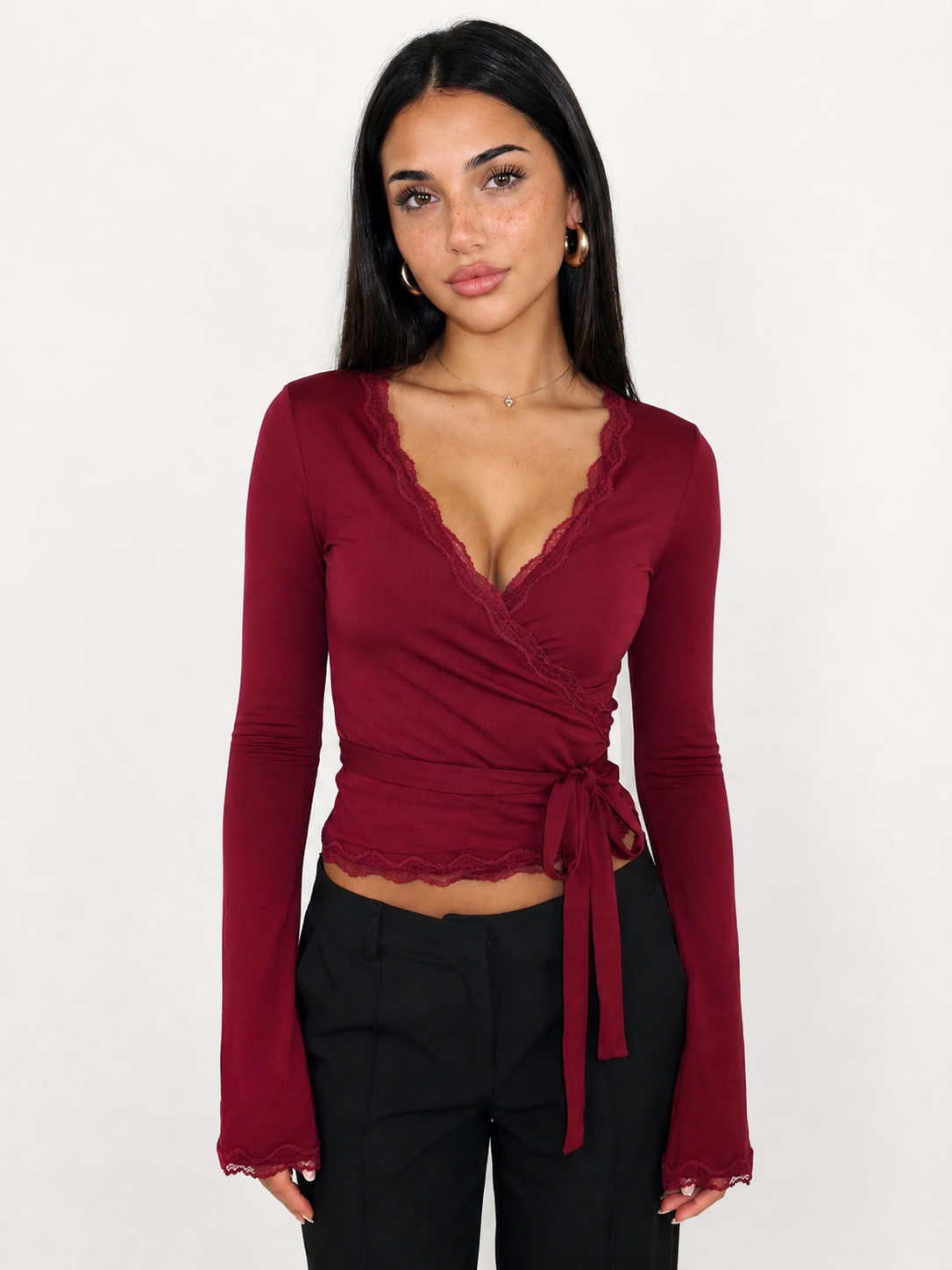 Damen Wickeltop mit langen Ärmeln, Spitzenbesatz und seitlichem Bindeband-Tops for women-Alpenkind