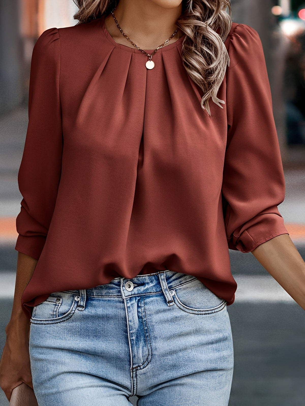 Damenbluse mit Falten und Rundhalsausschnitt-Blouses for women-Alpenkind