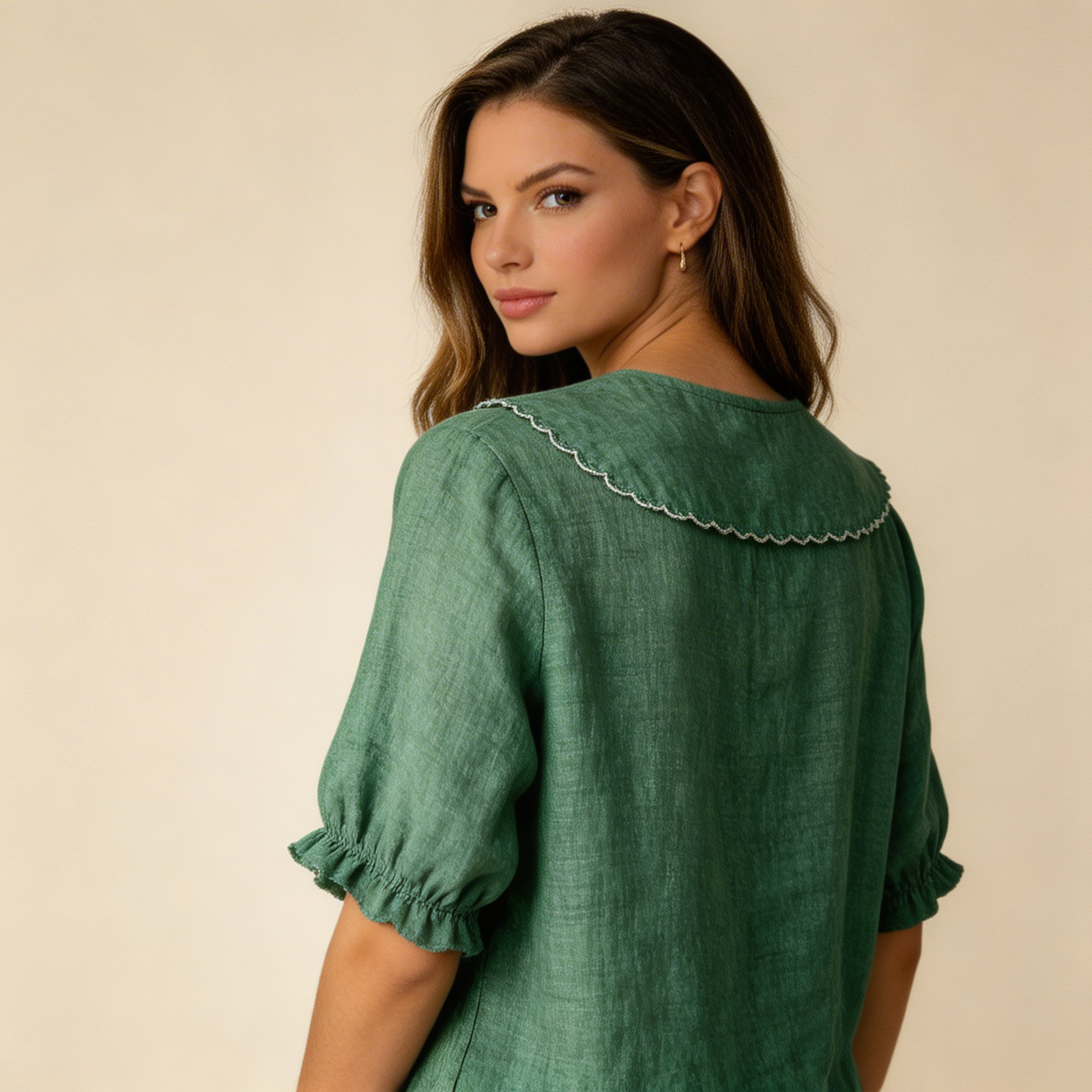 Damenbluse mit Knopfleiste und Rundkragen-Women blouse-Alpenkind
