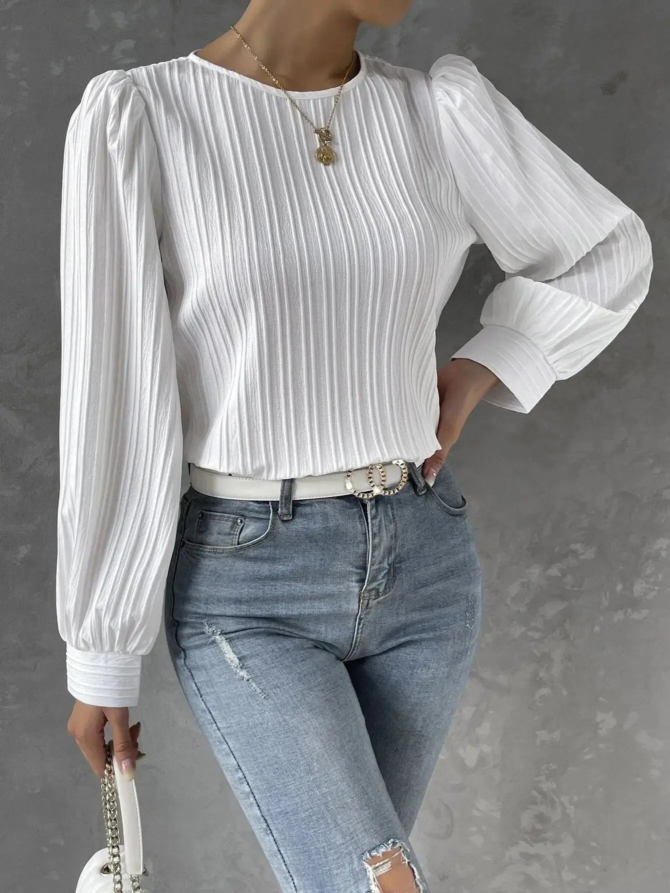 Damenbluse mit langen Ärmeln, Plissee-Struktur und Knopfverschluss hinten-Shirts for women-Alpenkind