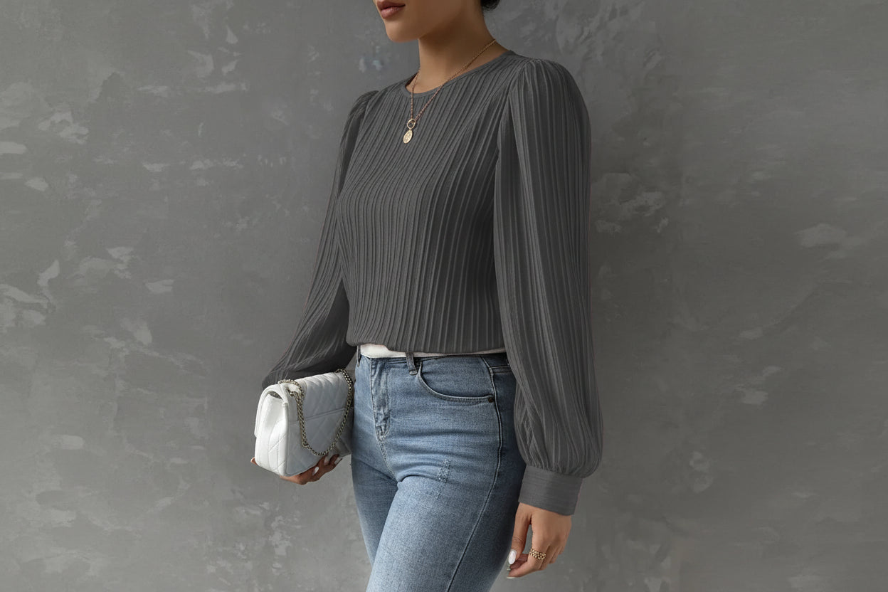 Damenbluse mit langen Ärmeln, Plissee-Struktur und Knopfverschluss hinten-Shirts for women-Alpenkind