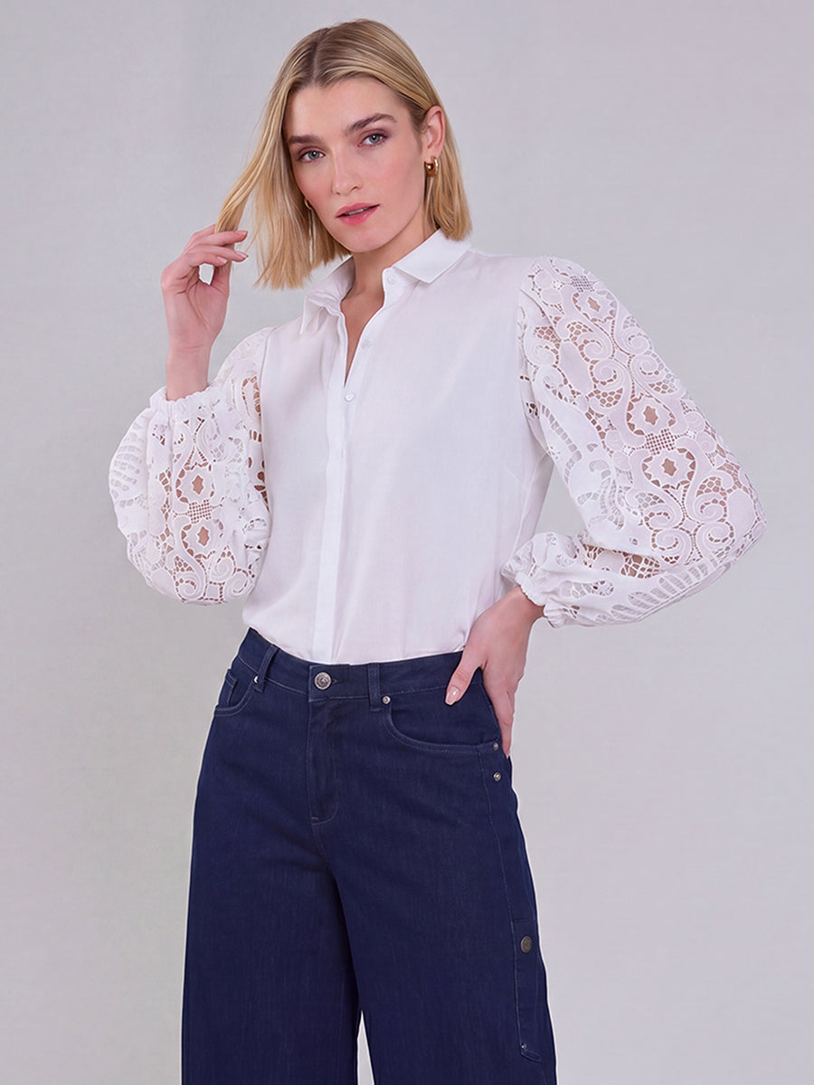 Damenbluse mit Spitzenärmeln und Knopfleiste-Blouses for women-Alpenkind