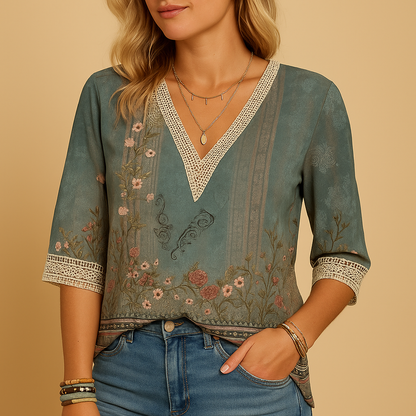 Damenbluse mit V-Ausschnitt, Häkelbesatz und Printmuster-Blouses for women-Alpenkind
