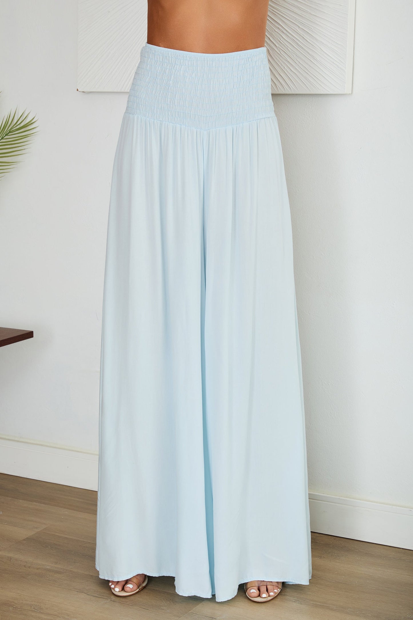 Damenhose mit weitem Bein und gesmoktem Bund-Pants for woman-Alpenkind