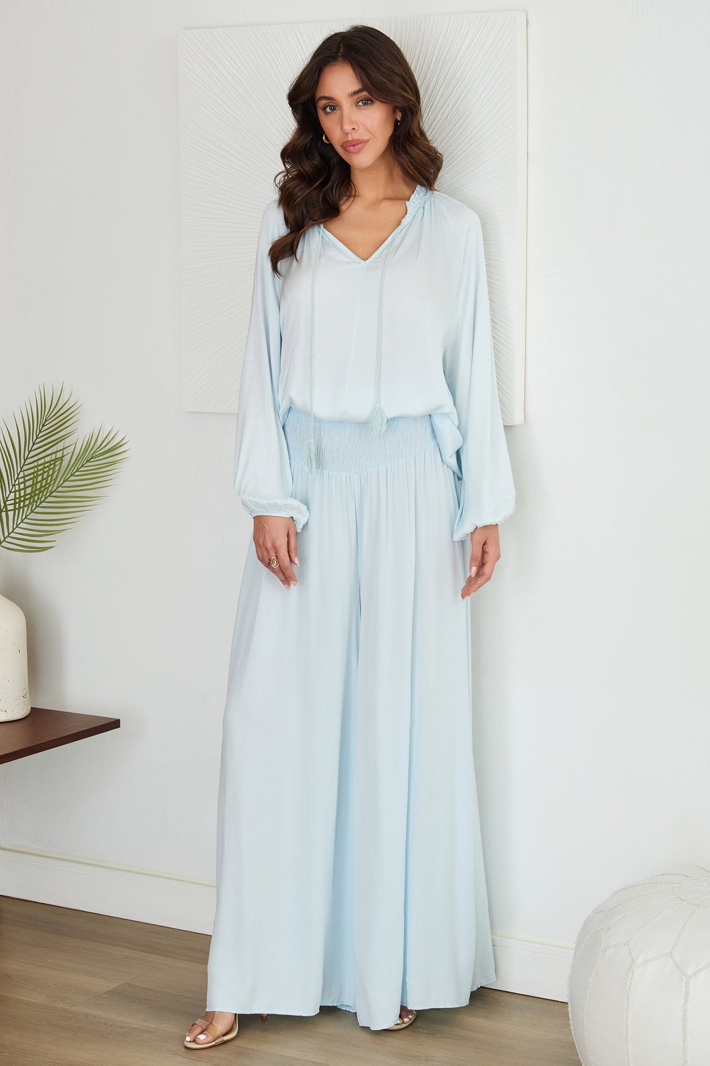 Damenhose mit weitem Bein und gesmoktem Bund-Pants for woman-Alpenkind