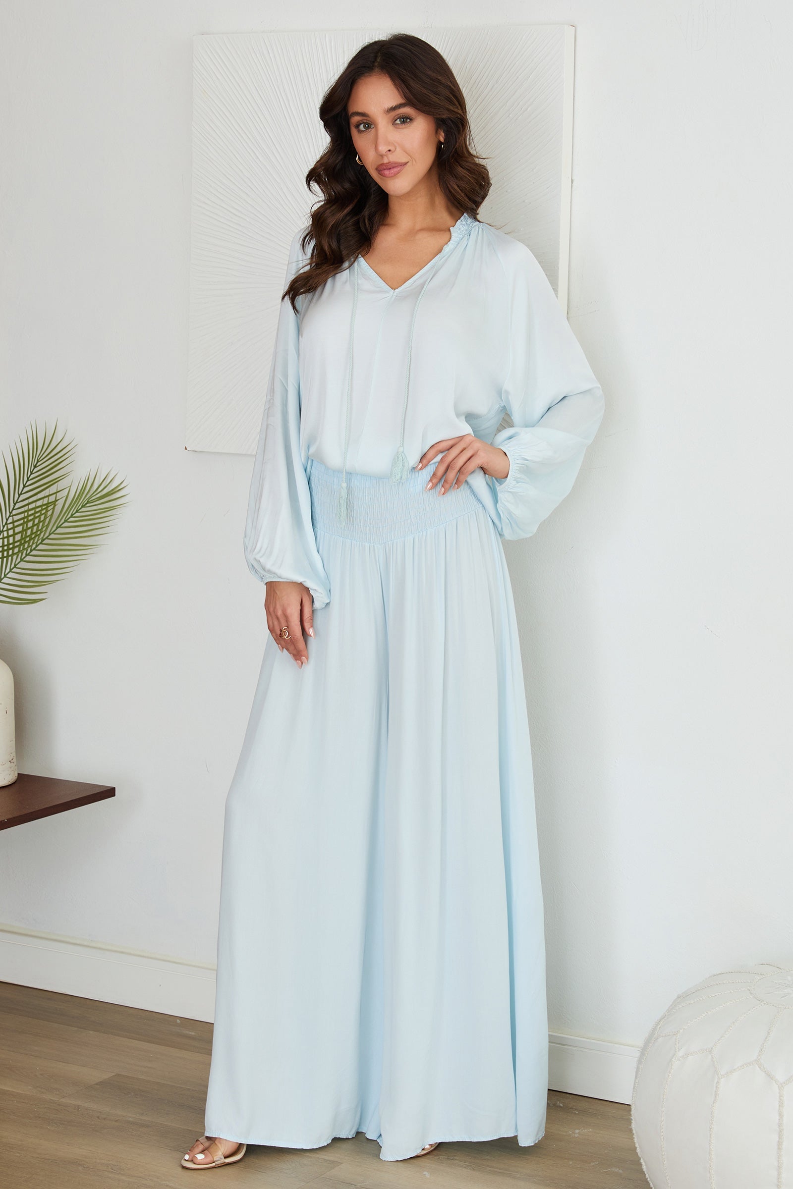 Damenhose mit weitem Bein und gesmoktem Bund-Pants for woman-Alpenkind