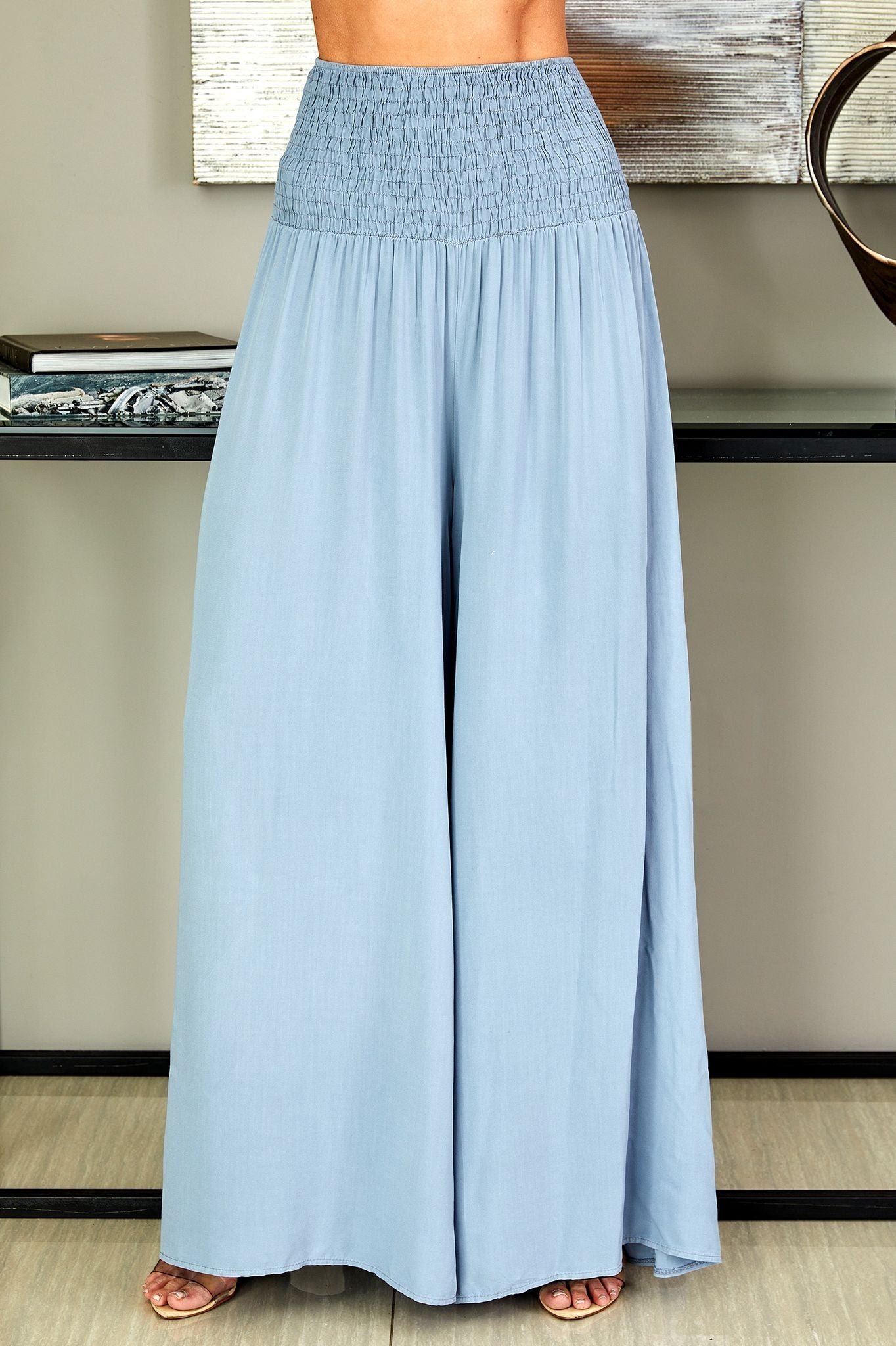 Damenhose mit weitem Bein und gesmoktem Bund-Pants for woman-Alpenkind