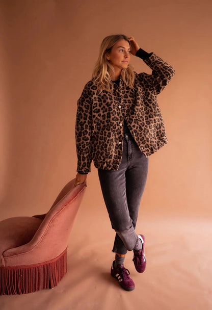 Damenjacke mit Leopardenmuster und Druckknöpfen-Jacket for women-Alpenkind