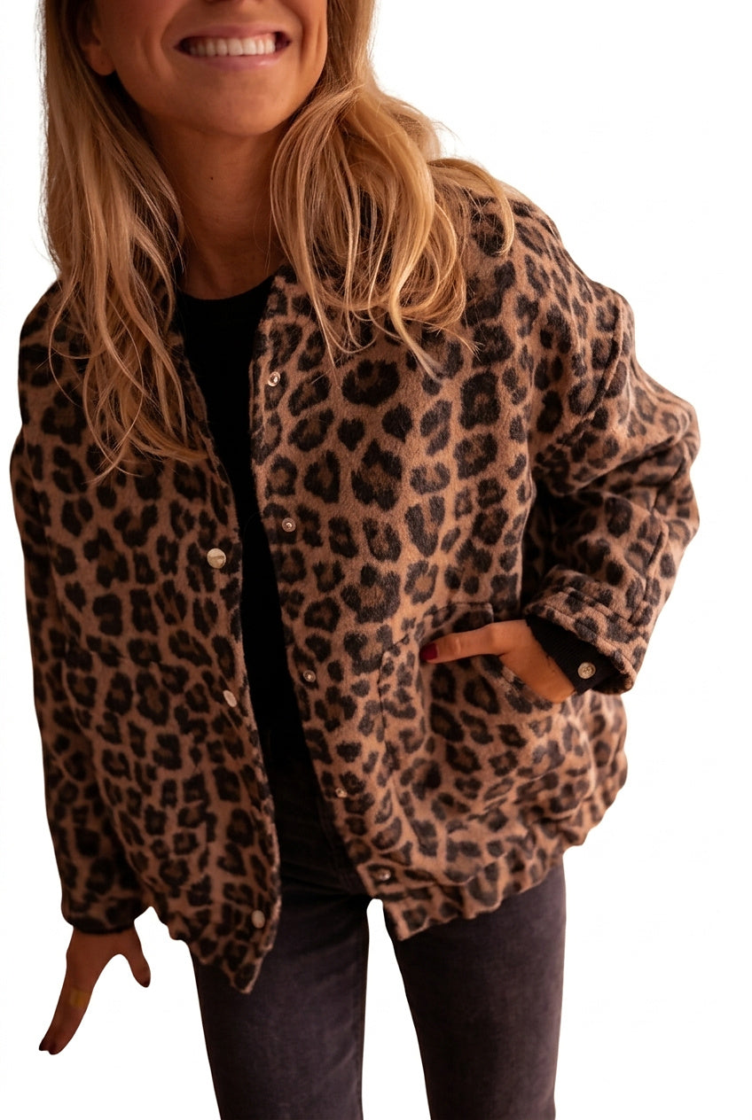 Damenjacke mit Leopardenmuster und Druckknöpfen-Jacket for women-Alpenkind