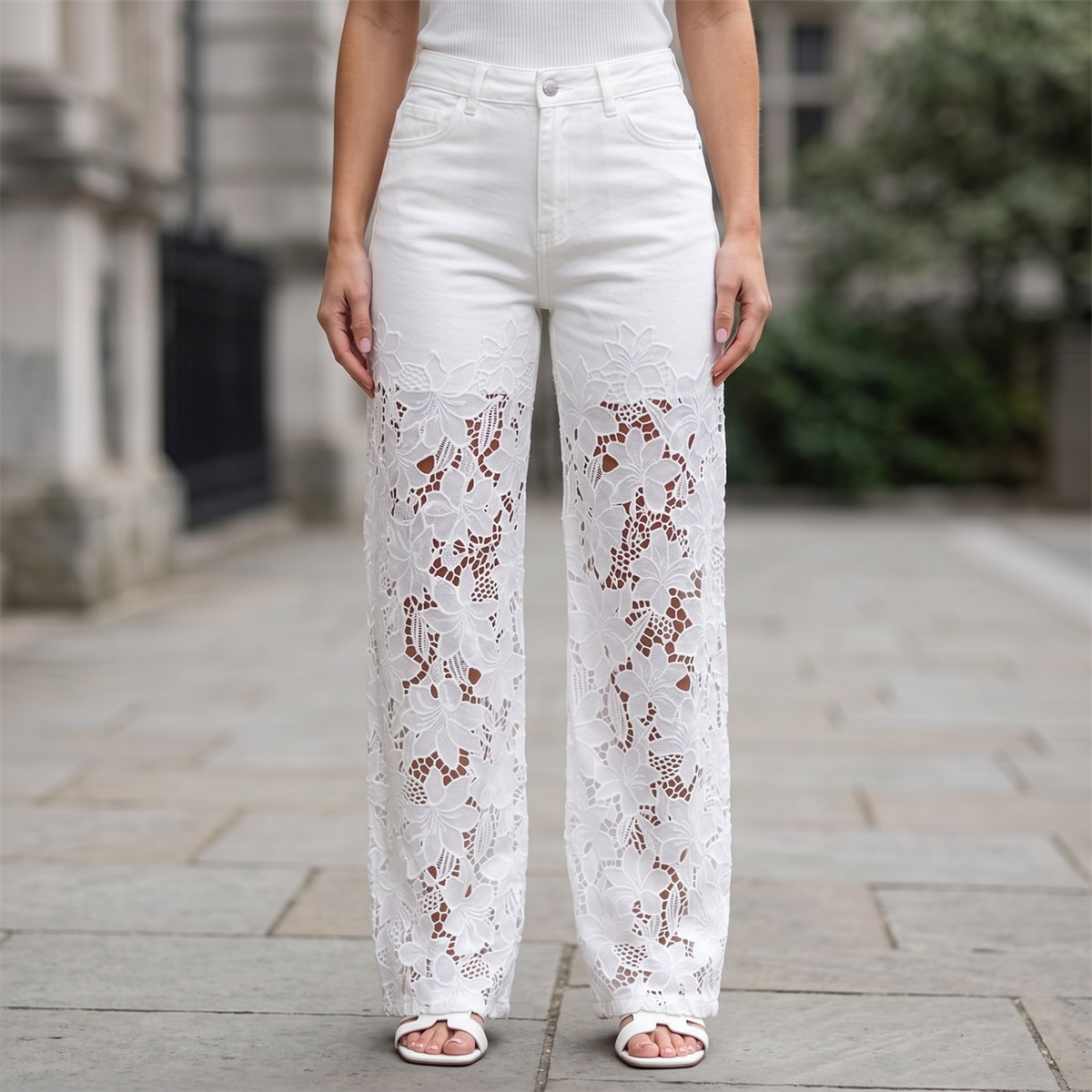 Damenjeans mit weitem Bein und Spitzenbesatz-Pants for Women-Alpenkind
