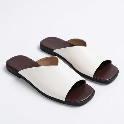 Flache Damen-Pantoletten mit V-Ausschnitt-Footwear for women-Alpenkind