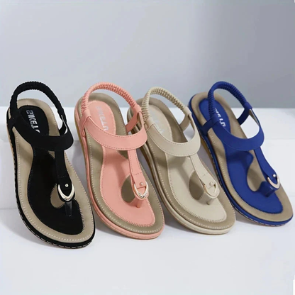 Flache Damen-Sandalen mit T-Riemen und Metalldetail-Footwear for women-Alpenkind