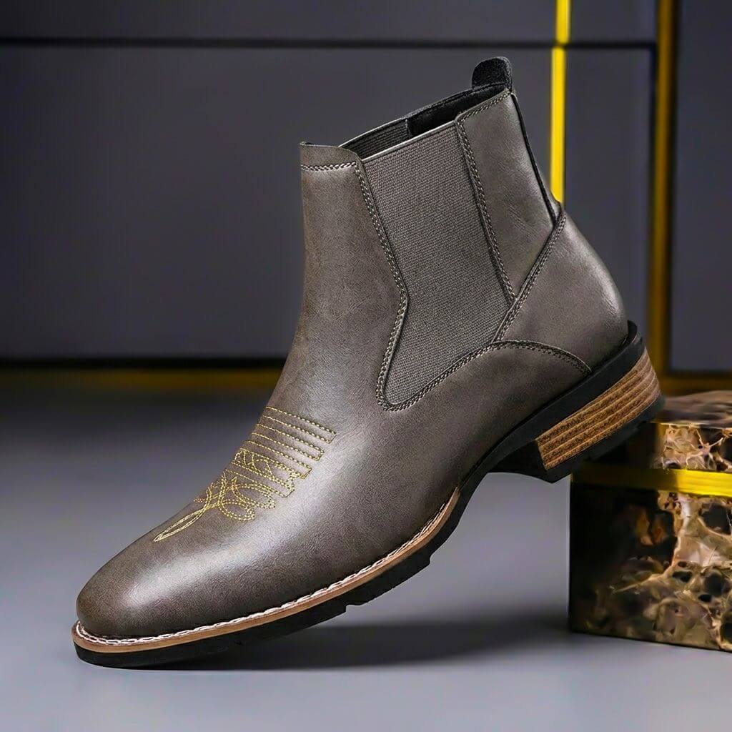 Herren-Chelsea-Boots mit bestickter Zehenpartie-Footwear for men-Alpenkind