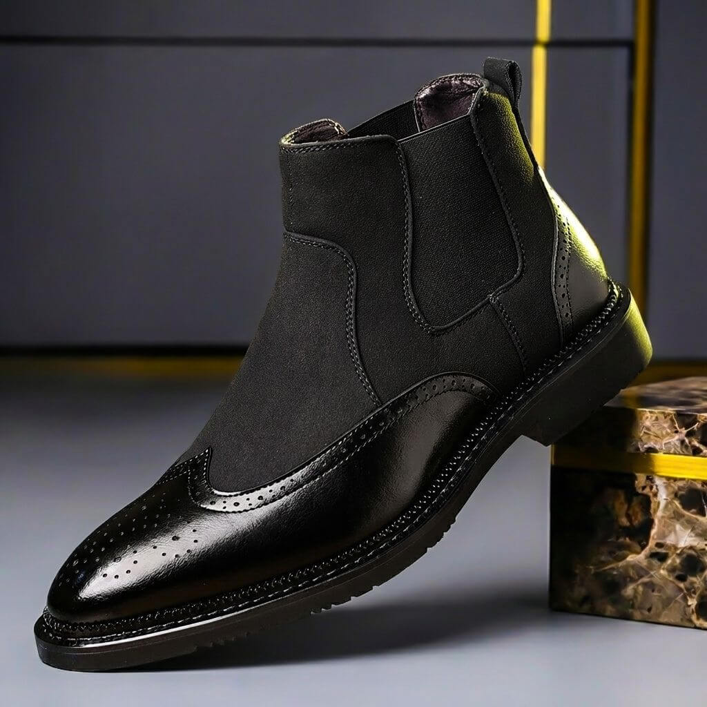 Herren-Chelsea-Boots mit Brogue-Details-Footwear for men-Alpenkind