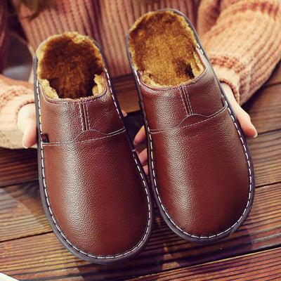 Herren Hausschuhe zum Hineinschlüpfen mit geschlossener Spitze und Innenfutter-Men Footwear-Alpenkind