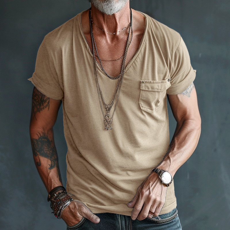 Herren Kurzarm T-Shirt mit V-Ausschnitt und Brusttasche-T-Shirts & Polos for men-Alpenkind