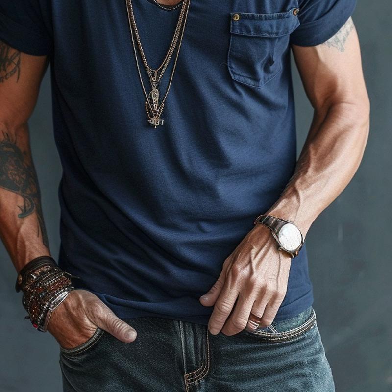 Herren Kurzarm T-Shirt mit V-Ausschnitt und Brusttasche-T-Shirts & Polos for men-Alpenkind