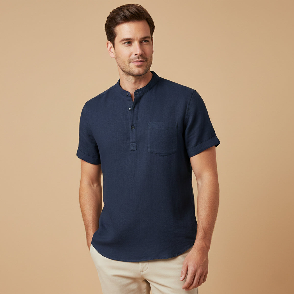 Herren-Kurzarmhemd mit Stehkragen, Knopfleiste und Brusttasche-Shirts for men-Alpenkind