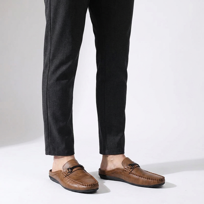 Herren-Mules mit Metall-Detail-Footwear for men-Alpenkind