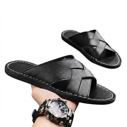 Herren-Pantoletten mit überkreuzten Riemen und sichtbaren Nähten-Footwear for men-Alpenkind