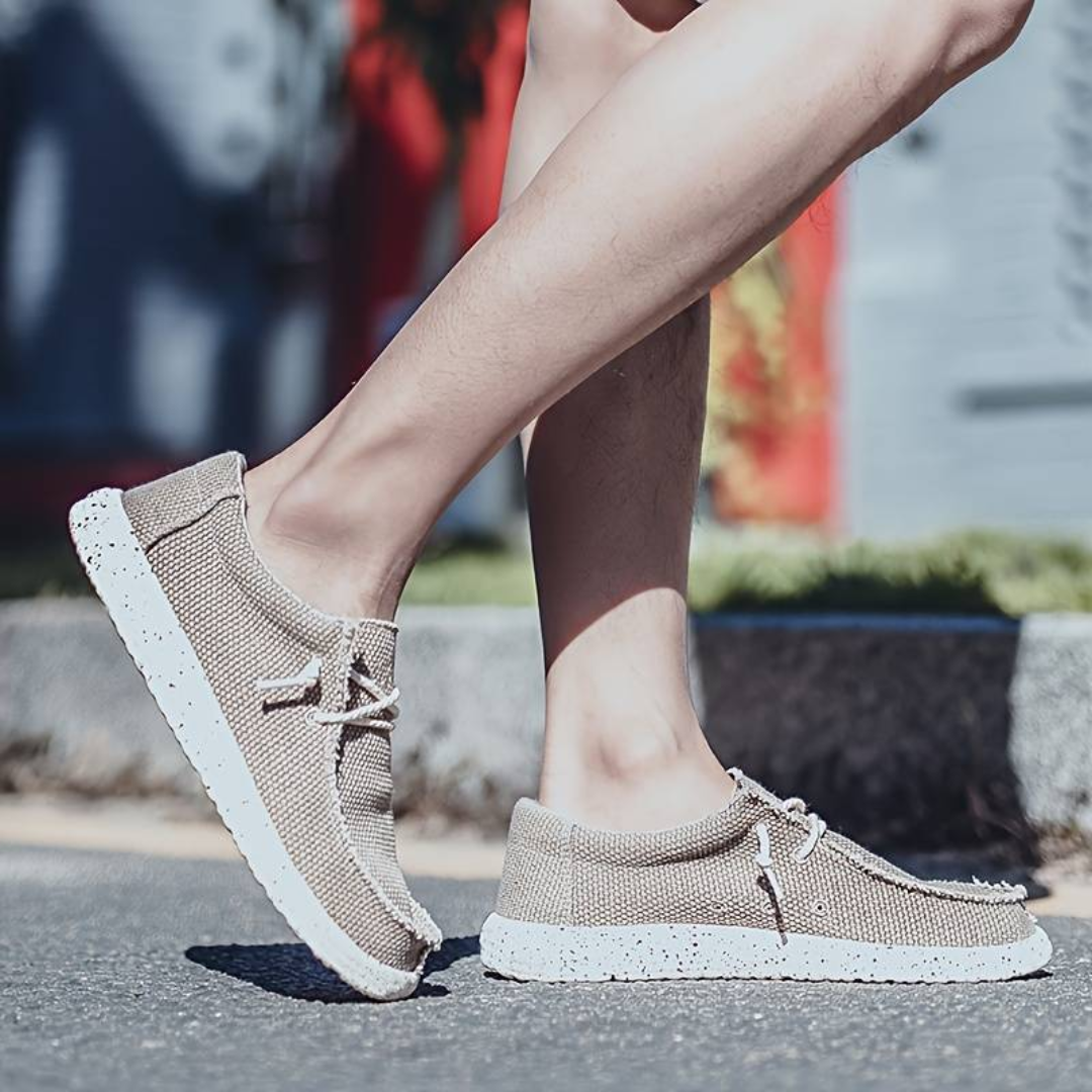 Herren Schnürschuhe mit strukturierter Oberfläche und kontrastierender Sohle-Men Footwear-Alpenkind