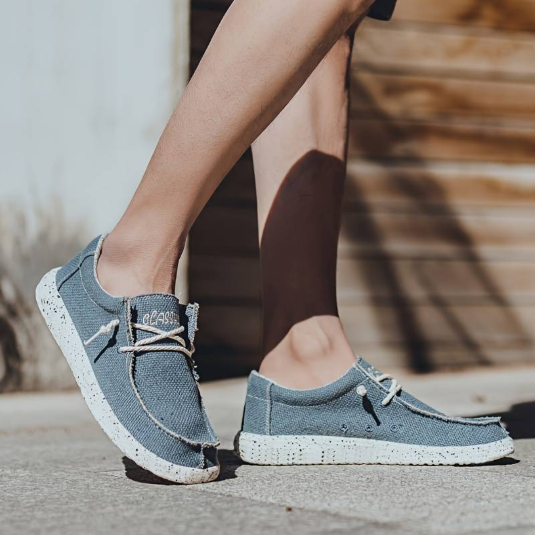 Herren Schnürschuhe mit strukturierter Oberfläche und kontrastierender Sohle-Men Footwear-Alpenkind