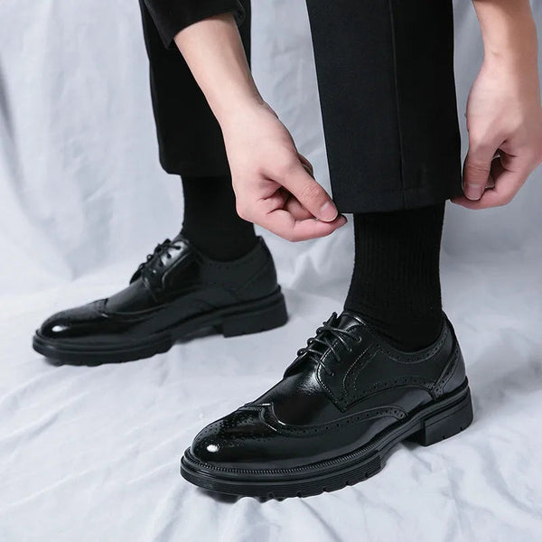 Herren Schnürschuhe mit Wingtip-Details und Perforierter Oberfläche-Footwear for men-Alpenkind