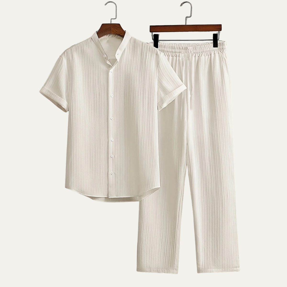 Herren Set mit Kurzarmhemd mit Stehkragen und Knopfleiste sowie Hose mit elastischem Bund-Shirts for men-Alpenkind