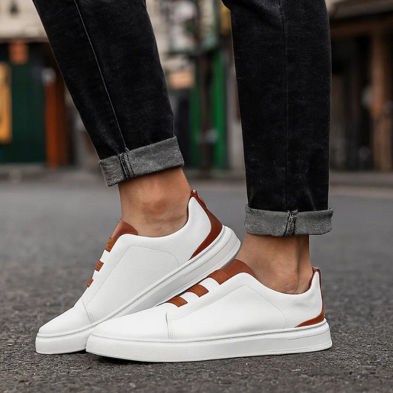 Herren-Slip-On-Sneaker mit Kontrastriemen-Detail-Footwear for men-Alpenkind