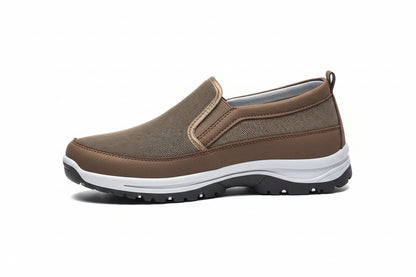 Herren Slipper mit Mesh-Oberfläche und Panelstruktur-Men Footwear-Alpenkind