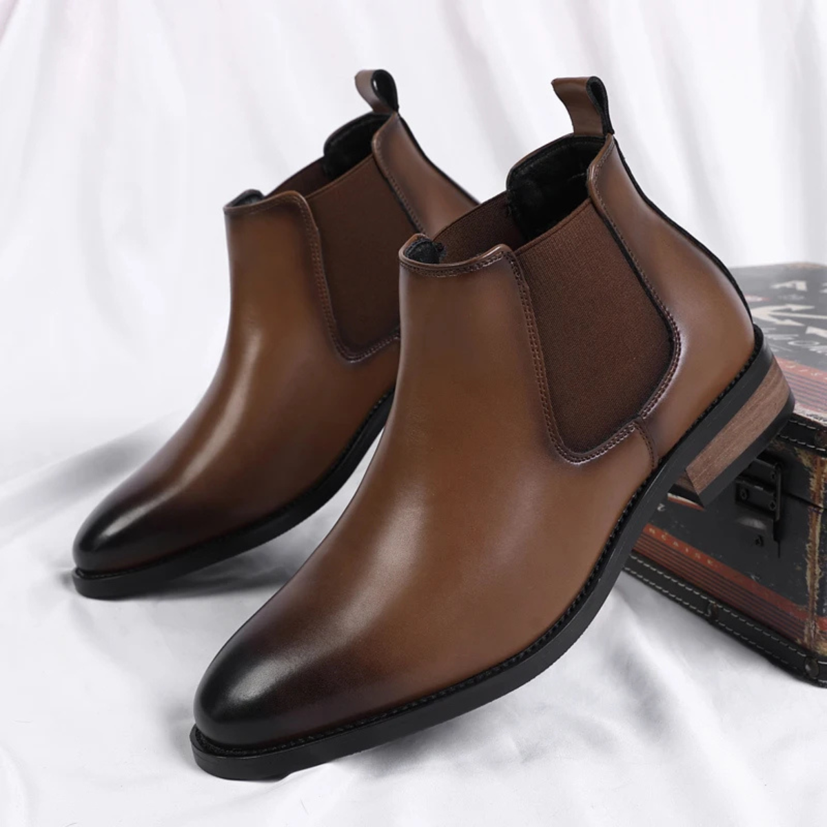 Herren Stiefeletten mit elastischen Seiteneinsätzen und Zuglaschen-Men Footwear-Alpenkind