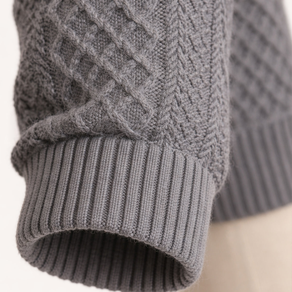 Herren-Strickpullover mit Zopfmuster und Knopfleiste-Sweaters for men-Alpenkind