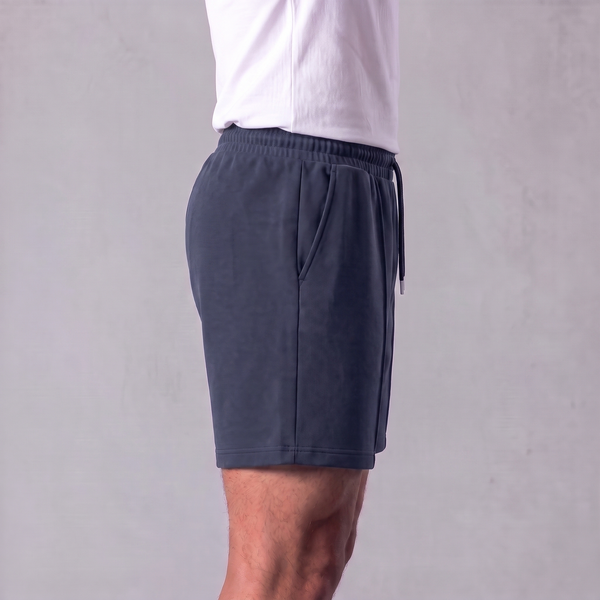 Herren-Sweatshorts mit Kordelzug und Nahtdetails-Shorts for men-Alpenkind