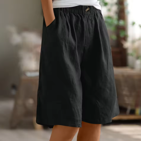 Knielange Damen-Shorts mit elastischem Bund und Knopfleiste-Shorts for women-Alpenkind