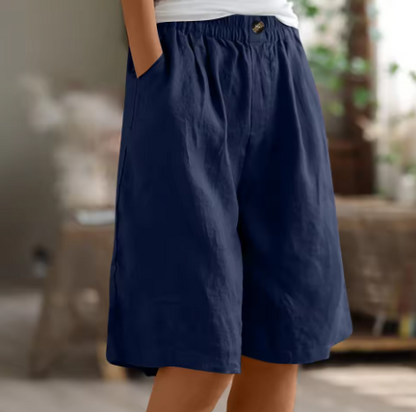Knielange Damen-Shorts mit elastischem Bund und Knopfleiste-Shorts for women-Alpenkind